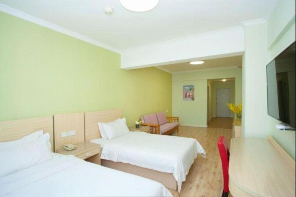 Super 8 Hotel Chengde Imperial Summer Resort Exterior photo