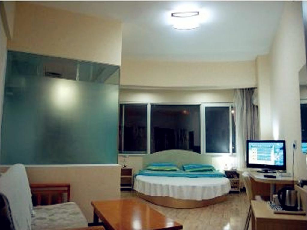 Super 8 Hotel Chengde Imperial Summer Resort Exterior photo